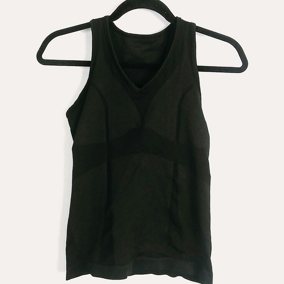 lululemon athletica Tops - Lululemon | Black Workout tank top